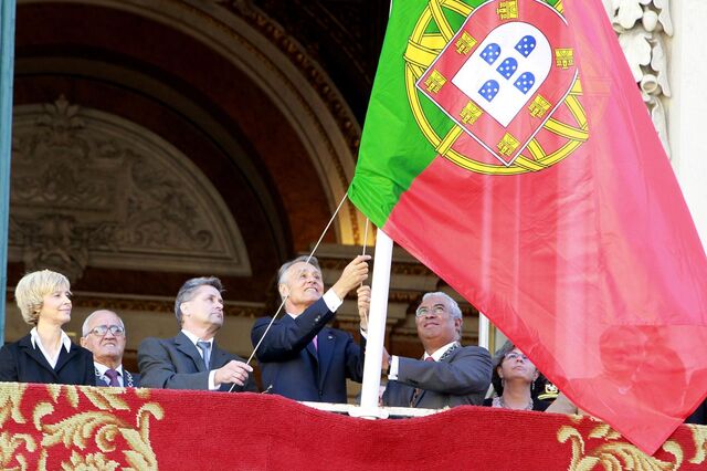De que serviu a Portugal eliminar quatro feriados?
