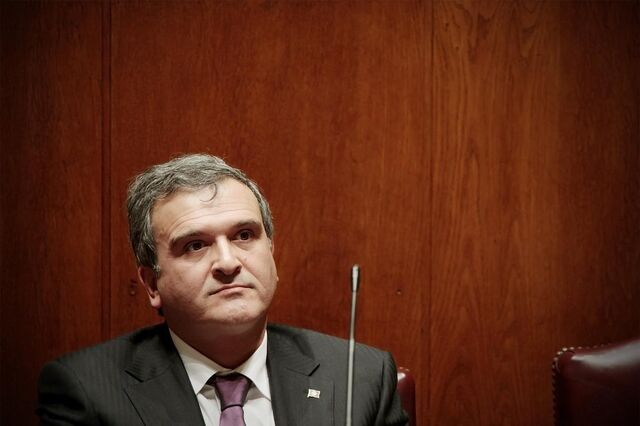Miguel Relvas critica em Luanda 'não processo' contra Manuel Vicente