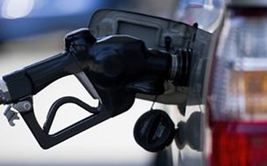 Gas&oacute;leo desce e gasolina sobe na pr&oacute;xima semana