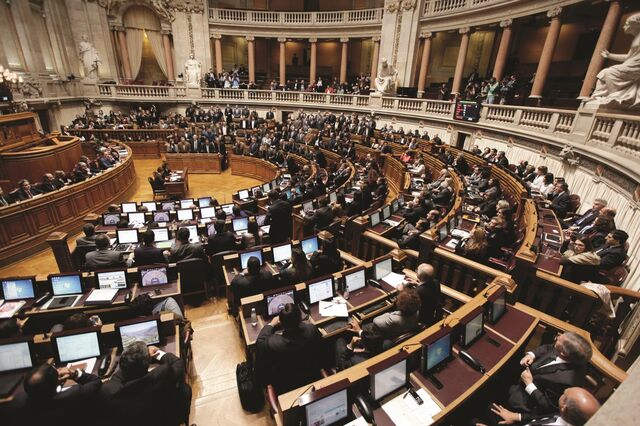 Empresários exigem acordo rápido com PS