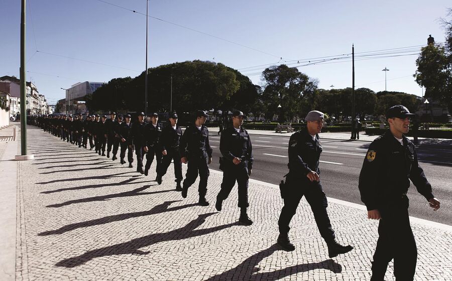 Defesa militares