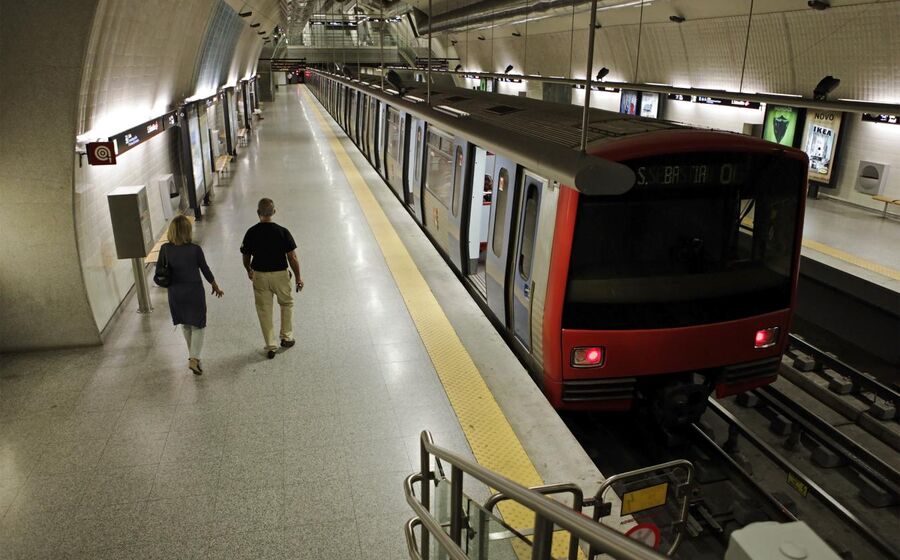 comboio Metro Lisboa