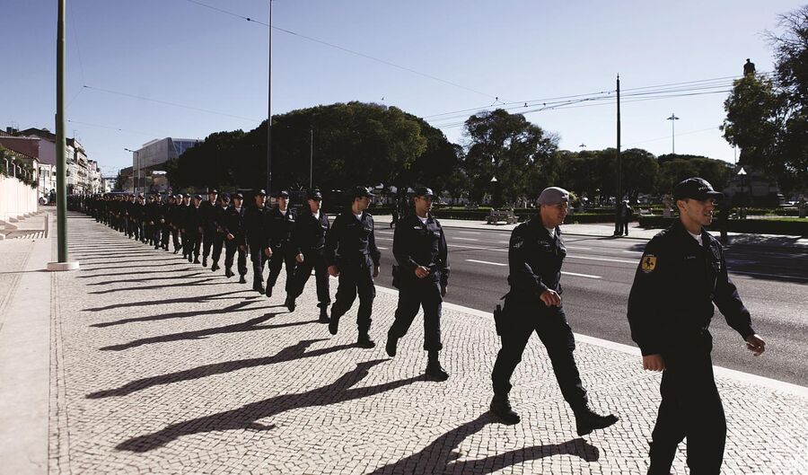 Defesa militares