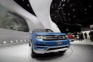 Volkswagen AG Cross Blue 