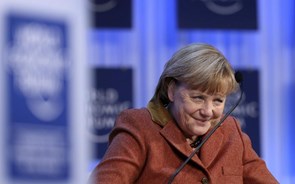 Merkel diz que Reino Unido quer continuar na União Europeia