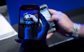 BlackBerry dispara 16% apesar de prejuízos. Acordo com a Foxconn impulsiona acções