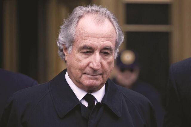 Nova ronda de cheques a lesados de Madoff eleva fundos recuperados para 18 mil milhões