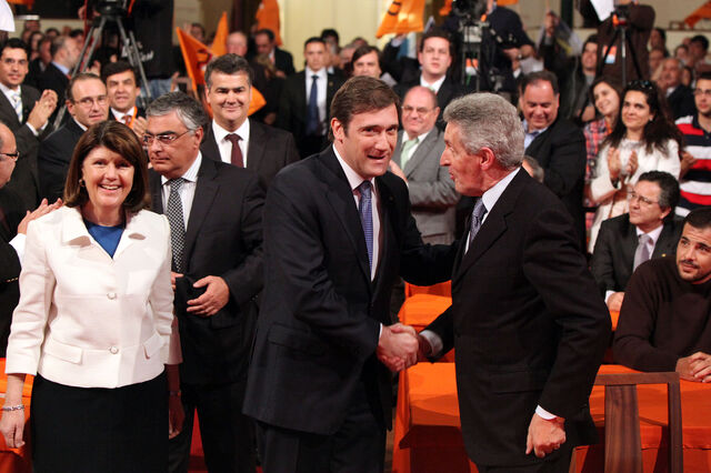 Mota Amaral congratula-se com 'inflexão política' do Governo