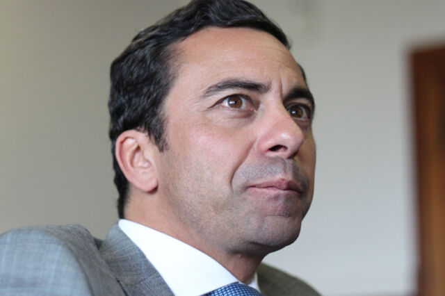 Relvas defende secretário de Estado que se demitiu