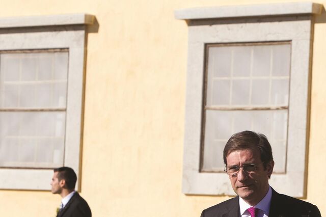 Constitucionalistas dizem que só pensões falsas podem ser cortadas