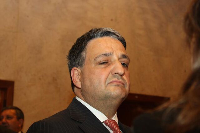 Paulo Macedo: Dívida aumentou devido à entrada do empréstimo da troika