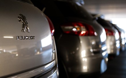 Governo francês apoiará a Peugeot sem a comprar