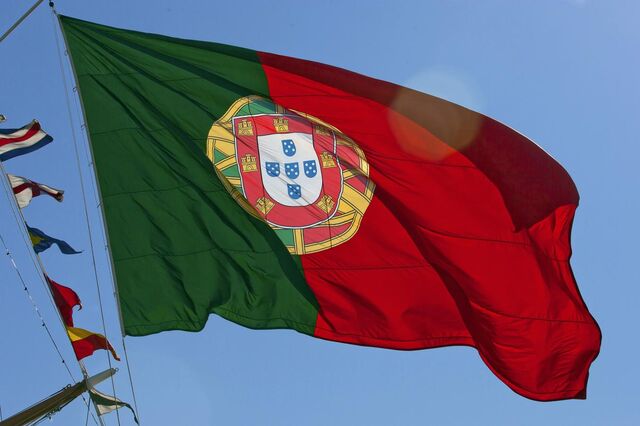 Juros nacionais em queda depois de decisão da DBRS