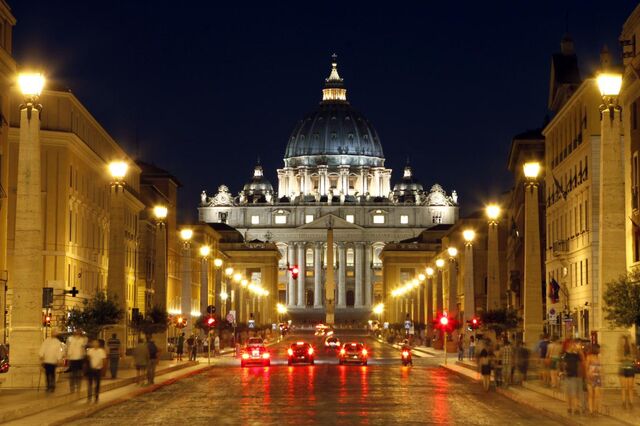 Vaticano investiga possíveis dilapidações de doações reinvestidas em prédio de luxo