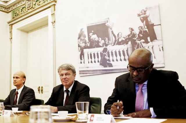 Défice português ficou nos 6,6% em 2012