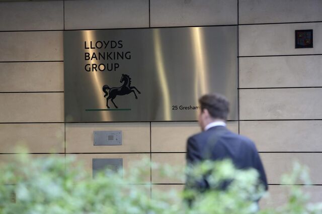 Lloyds fecha mais 49 balcões, 99 empregos em risco