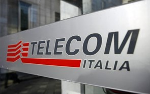 Milionário Xavier Niel compra posição de 1,7 mil milhões na Telecom Italia