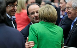 Hollande quer (de novo) mais tempo para reduzir défice