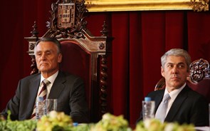 Cavaco, as escutas e a falta de lealdade institucional: As pedras no sapato de Sócrates