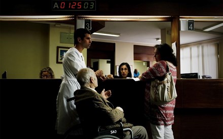 Governo tenta pôr fim às cunhas nas consultas hospitalares 