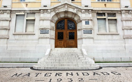 Fechos e fusões de serviços hospitalares em busca da excelência