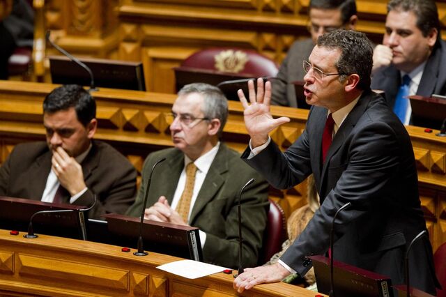 Seguro recusa que Passos dite os termos do compromisso