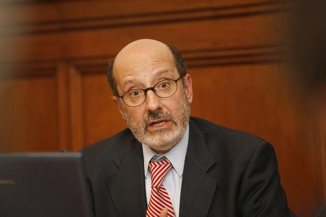 Concorrência confirma buscas à banca