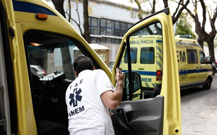 Parlamento aprova reforço de profissionais para o INEM