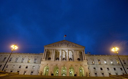 Secretário-geral do Parlamento sai após tentar mexer na gestão do pessoal 