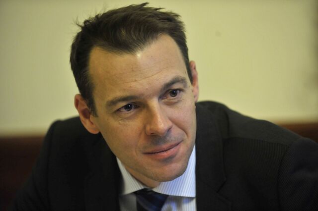 Eslovénia procura escapar à sombra de Chipre 