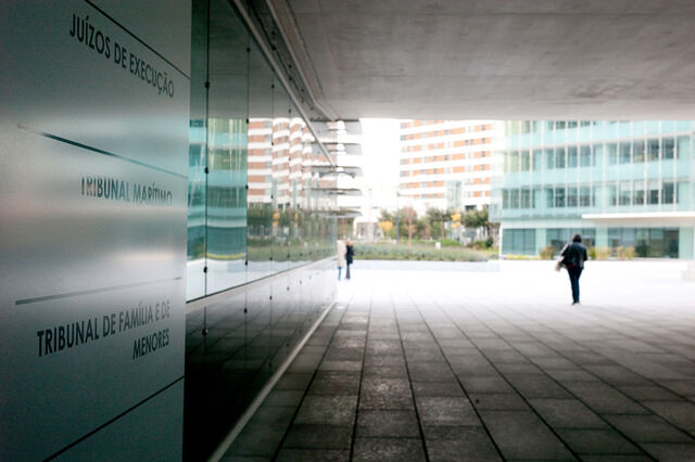 Bruxelas diz que Portugal tem de melhorar sistema judicial e combate à corrupção