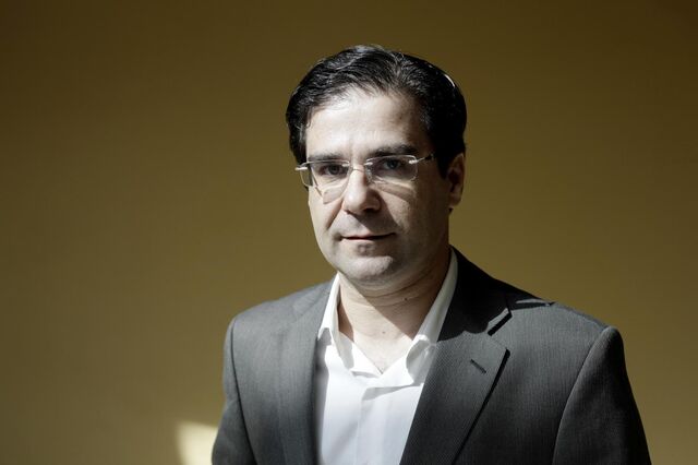 'Podemos construir um novo modelo de farmácia' 