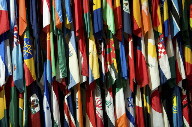 Pela primeira vez em sete anos o mundo está menos endividado