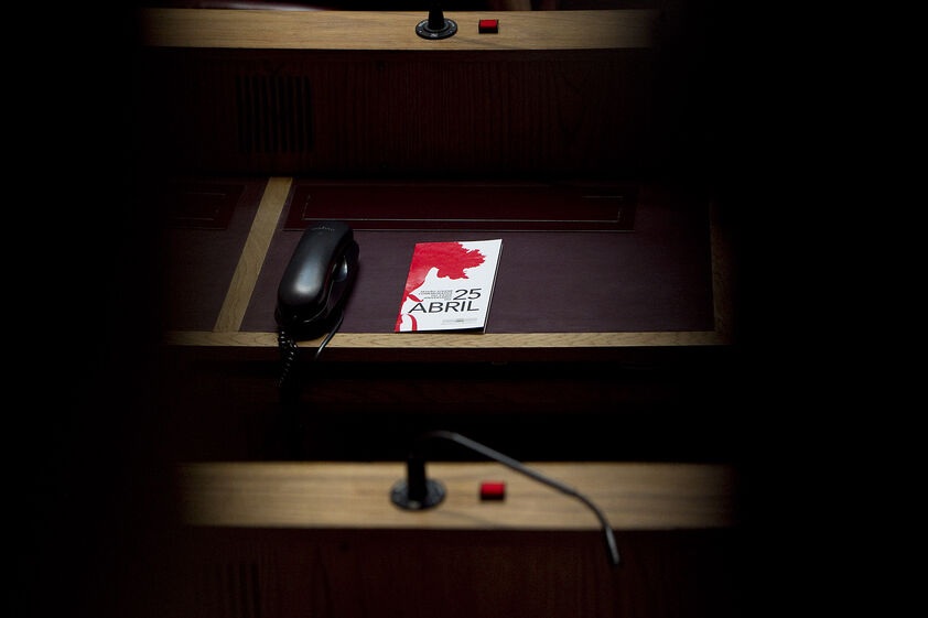 25 Abril parlamento