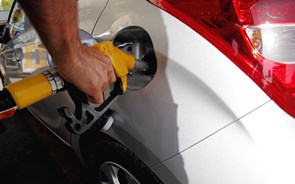 Apetro reitera subida de 6 cêntimos na gasolina e 5 no gasóleo em Janeiro