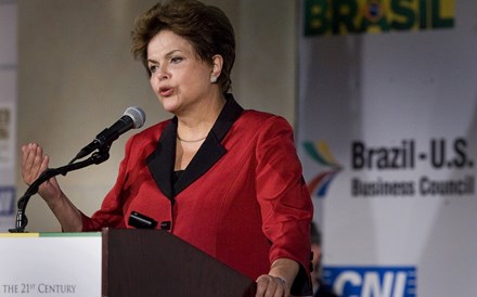 Dilma Rousseff destaca relações comerciais em altura de crise portuguesa