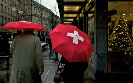 Amnistias limpam rasto a 4,6 mil milhões da Suíça