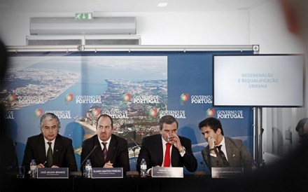 Porto de Lisboa fará 'roadshow' para 'vender' terminal da Trafaria 