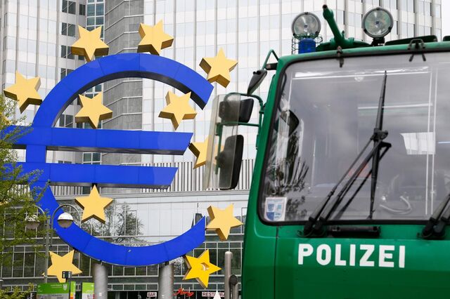 Zona Euro mantém crescimento forte apesar dos sinais de alerta