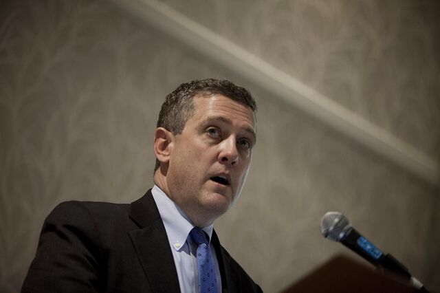 Bullard vê “potencial” no programa de Trump para melhorar produtividade e crescimento
