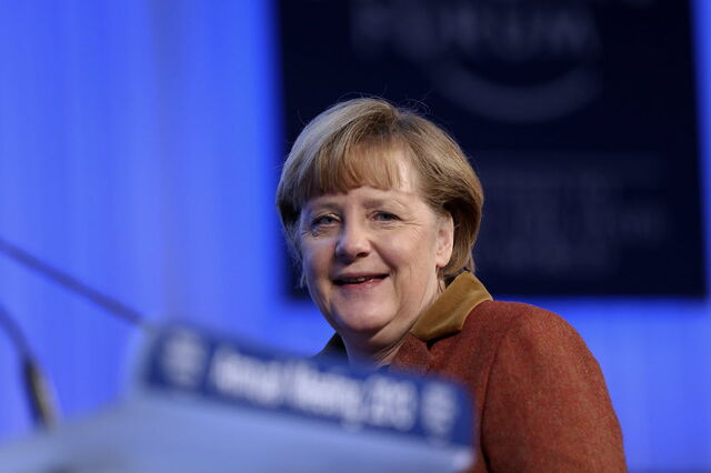 Merkel vence com maioria absoluta