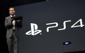 PlayStation 4 chegará ao mercado 100 euros mais barata que a Xbox One