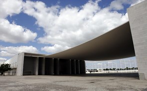 Pavilhão de Portugal vai acolher biblioteca de Mega Ferreira
