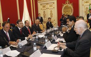 vanezuela nicolas  maduro passos coelho