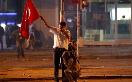 Presidente da Turquia apela à calma dos manifestantes