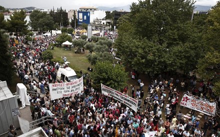 Milhares manifestam-se contra austeridade na segunda cidade da Grécia