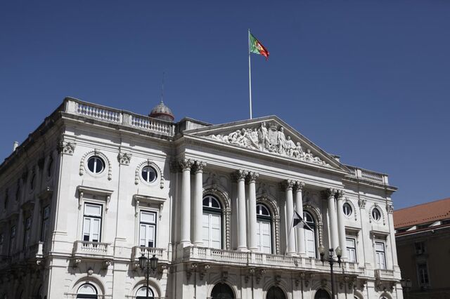 Câmara de Lisboa tem 387 recibos verdes mas só encontra 37 “precários”