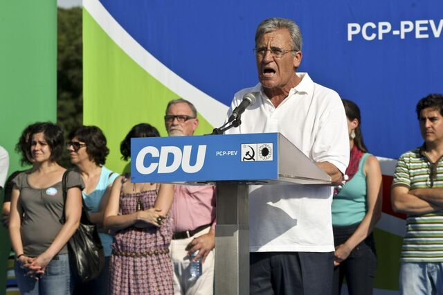 Sondagem Aximage: Todos a subir menos a CDU