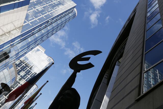 8. A crise do euro vai ser superada?