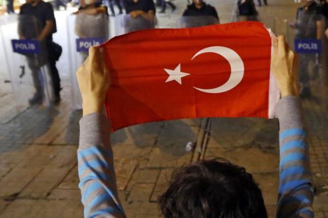 Portugueses preferem mudar de hotel a sair da Turquia 
